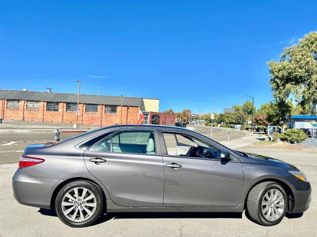 $18995 : 2016 Camry Hybrid XLE image 7