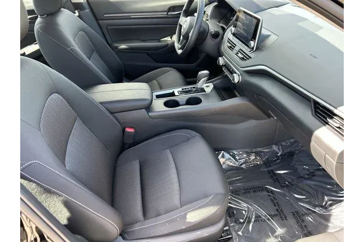 $22350 : Nissan Altima 2025 2.5 S 4dr image 9