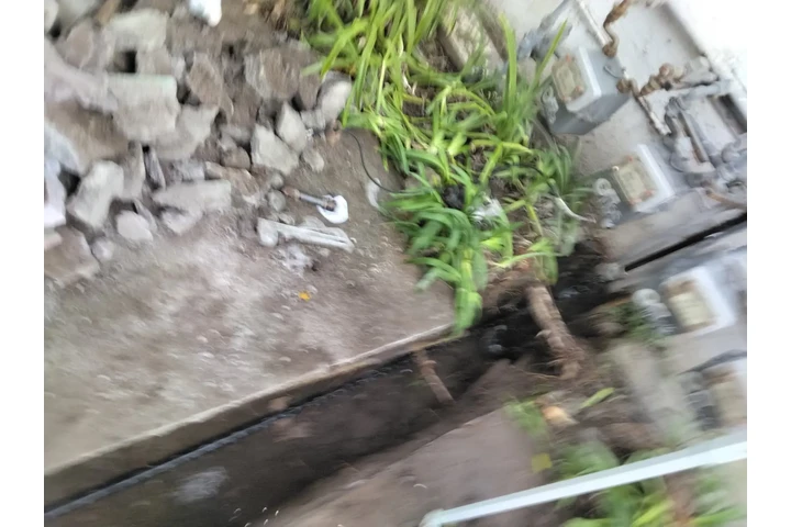 PLOMERO INSTALO Y REPARO image 1