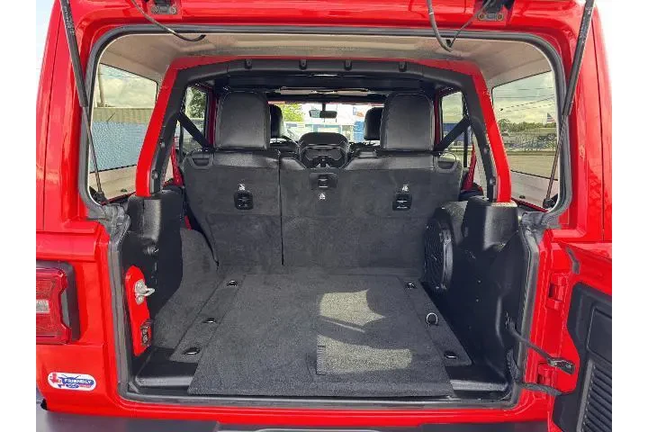 $27958 : Jeep Wrangler Unlimited 2019 image 4