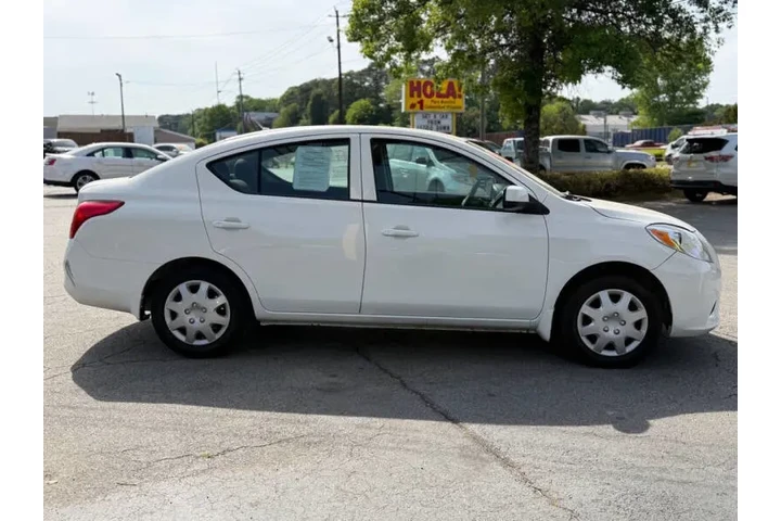$8900 : 2014 Versa 1.6 S image 8