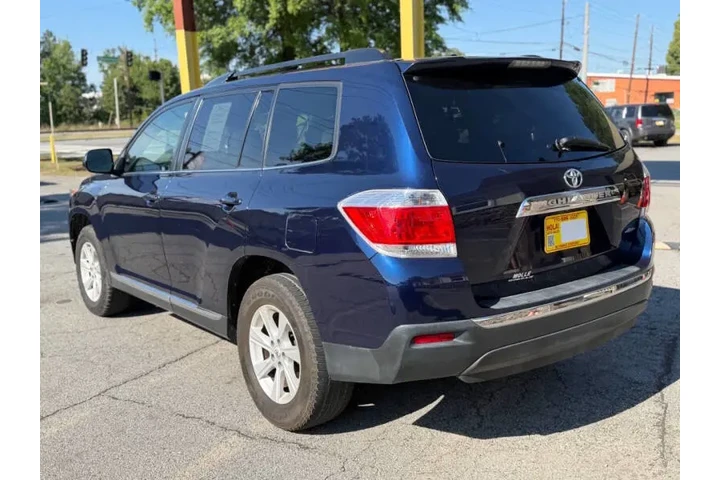 2012 Highlander image 5