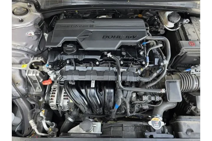 $19166 : Hyundai ELANTRA 2023 SEL 4dr image 10