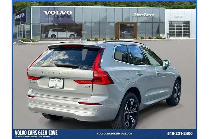 $31500 : Volvo XC60 2022 AWD B5 Momen image 5