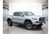$36495 : Toyota Tacoma 2022 4x4 TRD P thumbnail