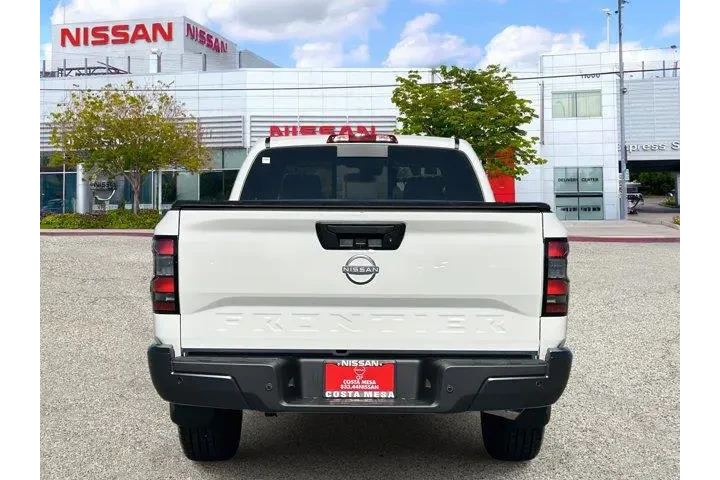 $32565 : Nissan Frontier 2026 4x2 S 4 image 3