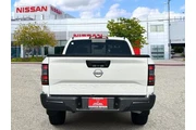 $32565 : Nissan Frontier 2026 4x2 S 4 thumbnail