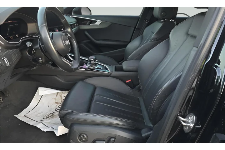 $25995 : Audi A4 2022 AWD quattro S l image 10