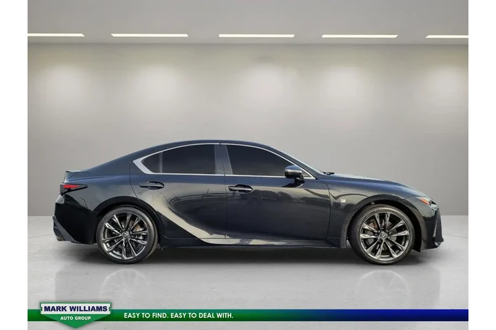 $38900 : Lexus IS 350 2023 AWD F SPOR image 2