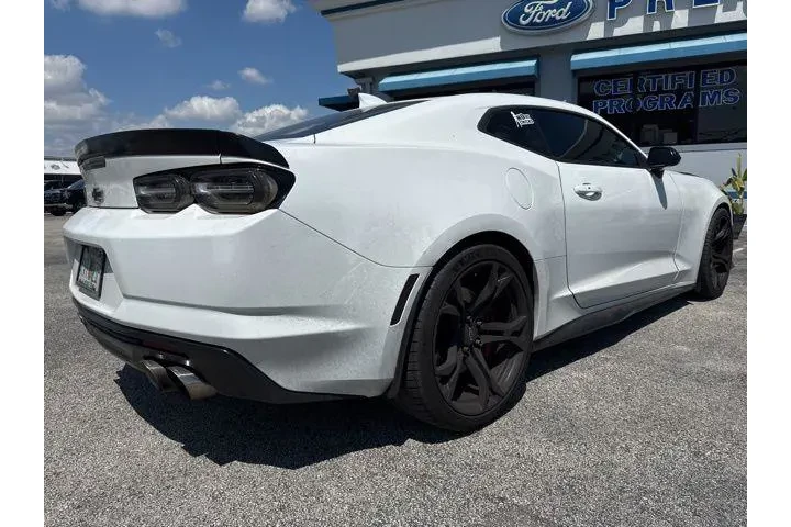 $35996 : Chevrolet Camaro 2021 SS 2dr image 5