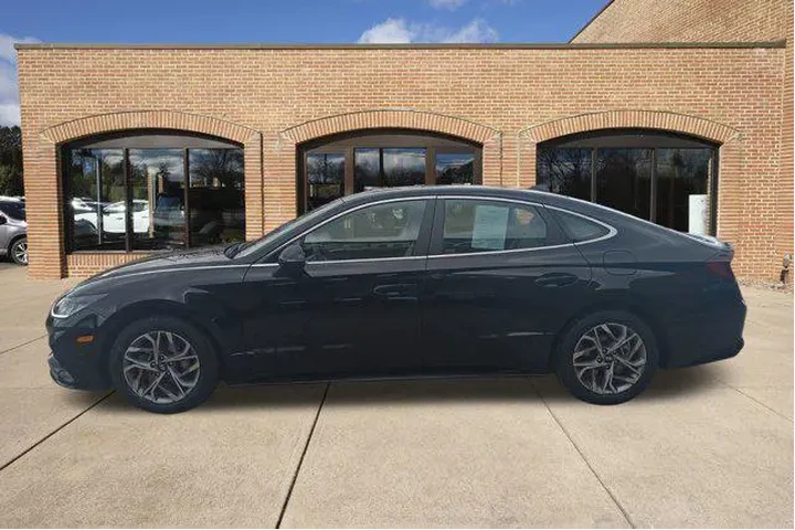 $22500 : Hyundai SONATA 2023 SEL 4dr image 7