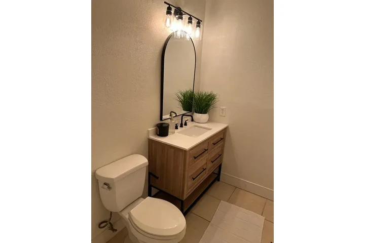 $1550 : Fontana 4 & 2 BEDROOMS image 7