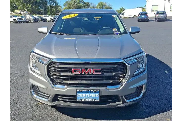 $23499 : GMC Terrain 2024 AWD SLE 4dr image 2