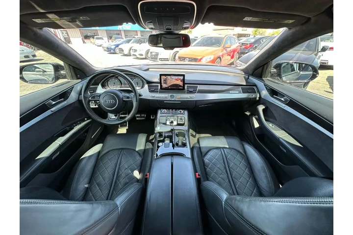 2016 AUDI S8 PLUS SEDAN 4D image 5