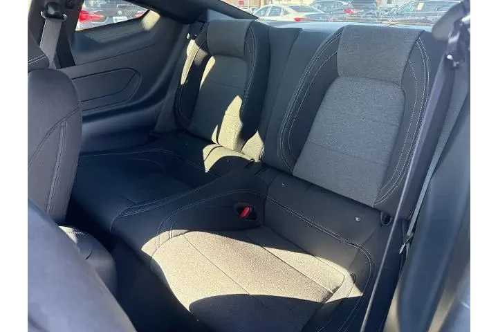 $39950 : Ford Mustang 2025 GT Premium image 7