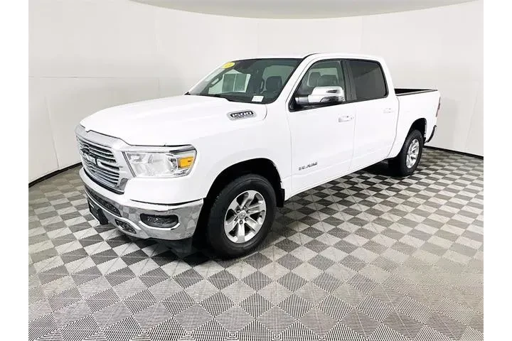 $35800 : Ram 1500 2024 4x2 Laramie 4d image 3