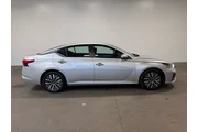 $17527 : Nissan Altima 2023 2.5 SV 4d thumbnail