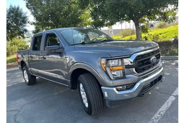 $34589 : Ford F-150 2023 4x4 XLT 4dr image 3