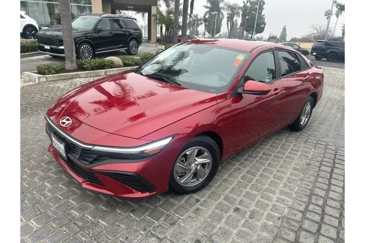 $19995 : Hyundai ELANTRA 2025 SE 4dr image 1