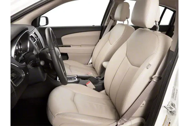 $3891 : Chrysler 200 2013 Touring 4d image 8