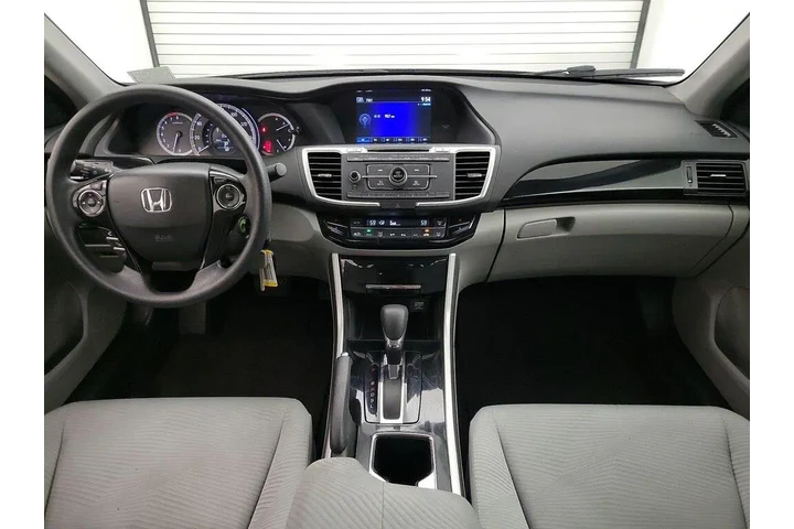 $19998 : Honda Accord 2016 LX 4dr Sed image 9
