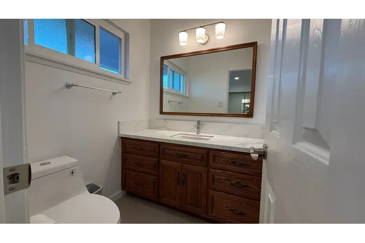 $1700 : Garden Grove - Ready Casa image 8