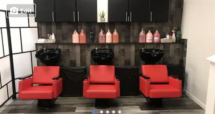 Dominicandoobie hair salon image 1