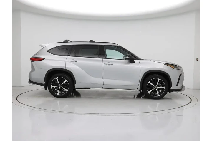 $29998 : Toyota Highlander 2021 XSE 4 image 7