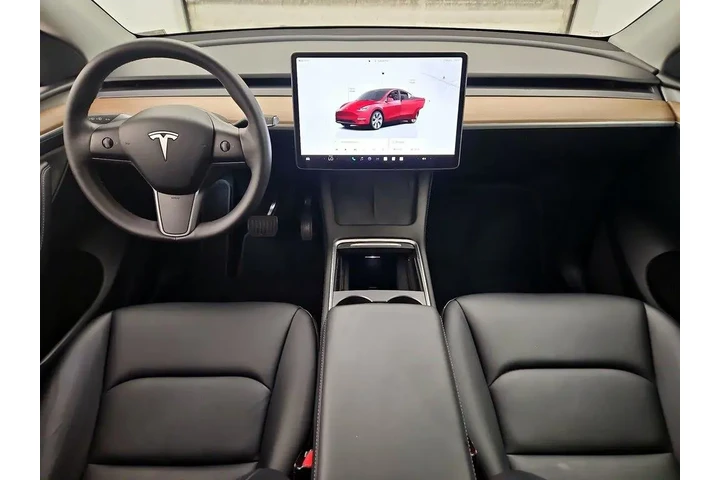 $35998 : Tesla Model Y 2023 AWD Long image 9