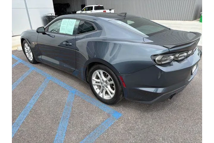 $18990 : Chevrolet Camaro 2020 LS 2dr image 5