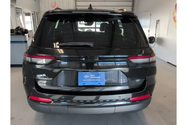 $30920 : Jeep Grand Cherokee 2023 4x4 image 4