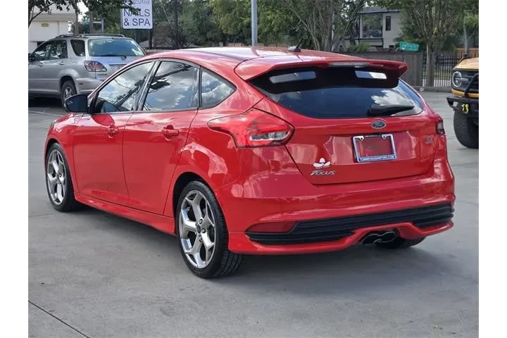 $11810 : Ford Focus 2016 ST 4dr Hatch image 6