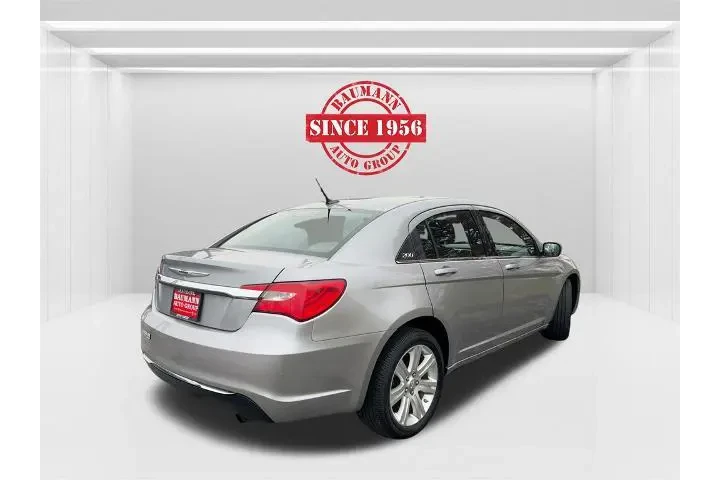 $3800 : Chrysler 200 2013 LX 4dr Sed image 5
