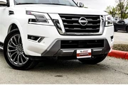 $38599 : Nissan Armada 2023 4x2 Plati thumbnail