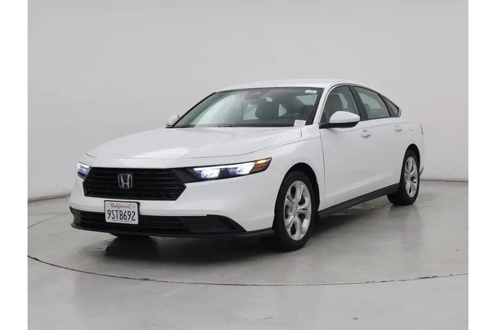 $24998 : Honda Accord 2024 LX 4dr Sed image 4