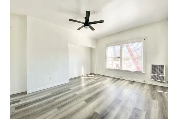 $1425 : ¡Estudio Remodelado $1,425 image 8