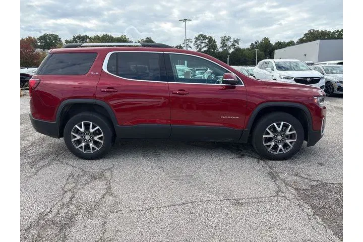 $28474 : GMC Acadia 2023 4x4 SLE 4dr image 4