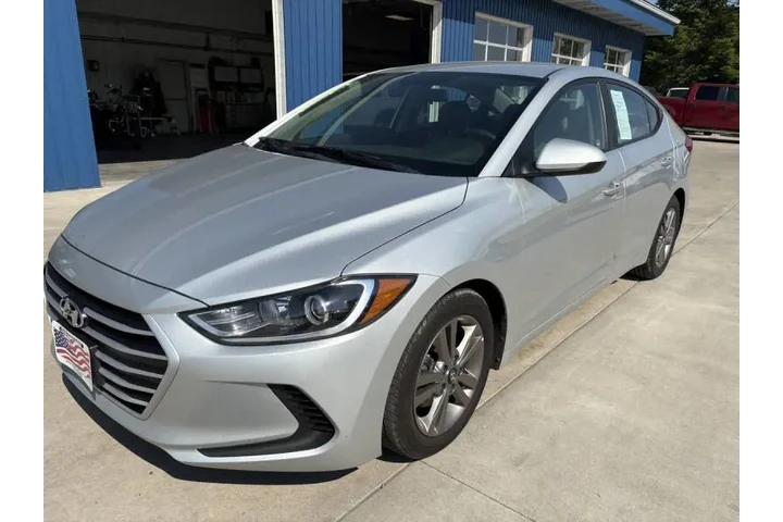$13990 : 2018 Elantra SEL image 3