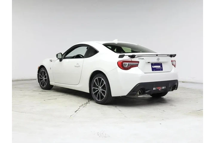 $24998 : Toyota 86 2018 GT 2dr Coupe image 2