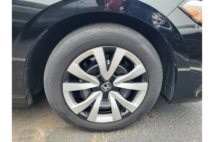 $22990 : Honda Civic 2023 LX 4dr Seda image 7