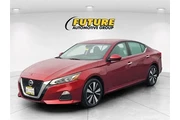 $17688 : Nissan Altima 2022 2.5 SV 4d thumbnail
