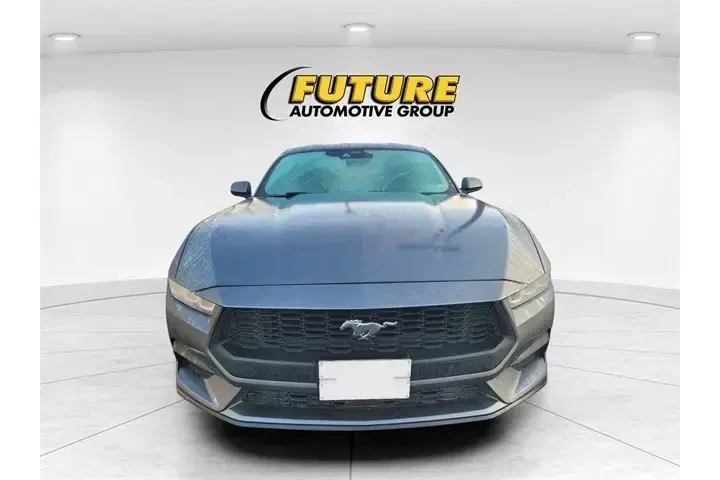 $27099 : Ford Mustang 2024 EcoBoost 2 image 2