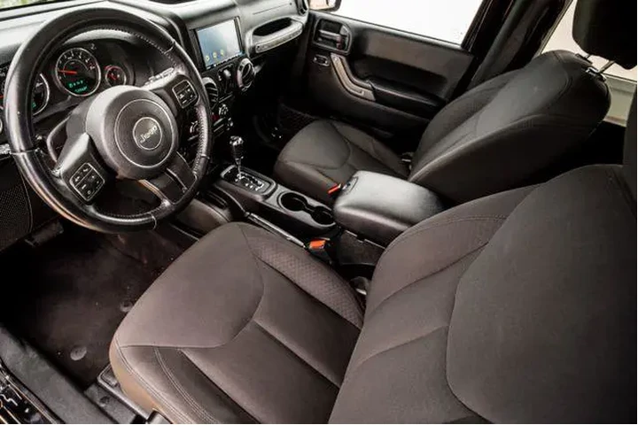 $18381 : Jeep Wrangler 2017 4x4 Sport image 7