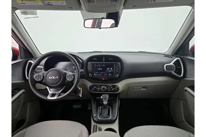 $17998 : Kia Soul 2023 LX 4dr Crossov image 9