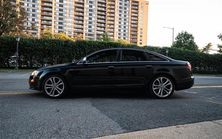 $18000 : 2009 AUDI S6 image 7