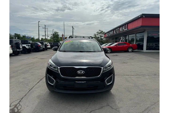 2017 Sorento LX FWD image 7