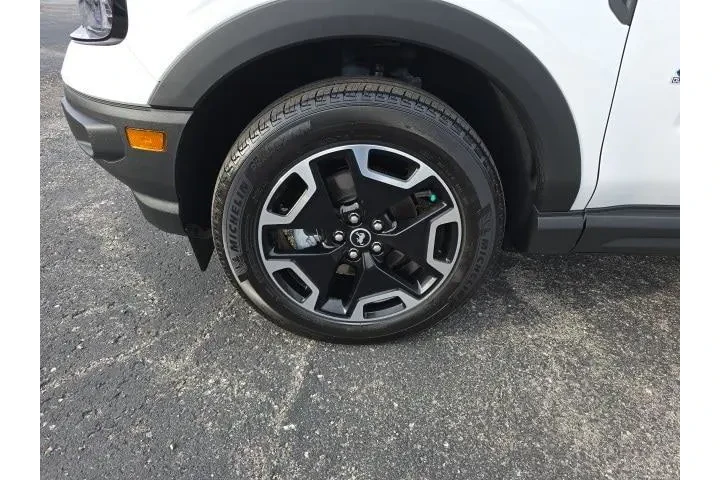 $28500 : Ford Bronco Sport 2023 AWD O image 9