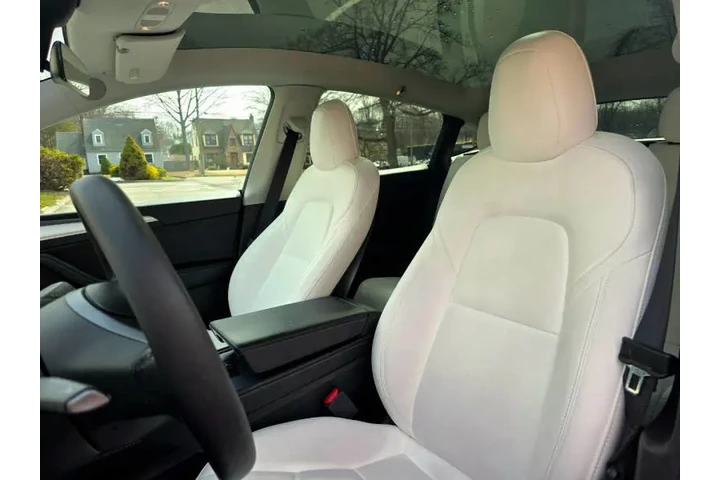 2023 Model Y Long Range image 7