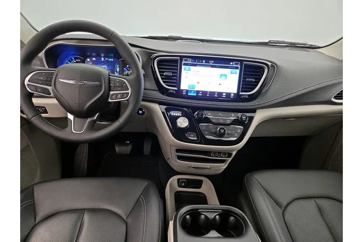 $33998 : Chrysler Pacifica Plug-In Hy image 9