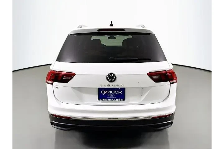 $28500 : Volkswagen Tiguan 2024 SE 4d image 6